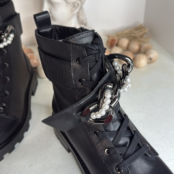 KARL LAGERFELD womens Maxi Chain Combat Boot Sz 8.5 - Picture 11 of 13